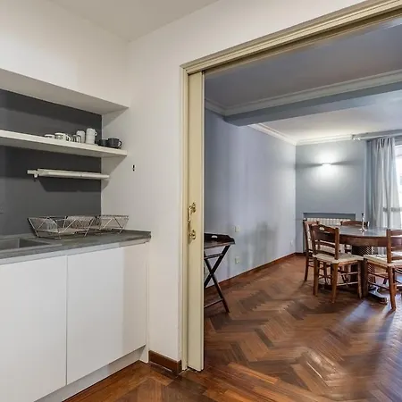 Petroni 38 By District 아파트 *