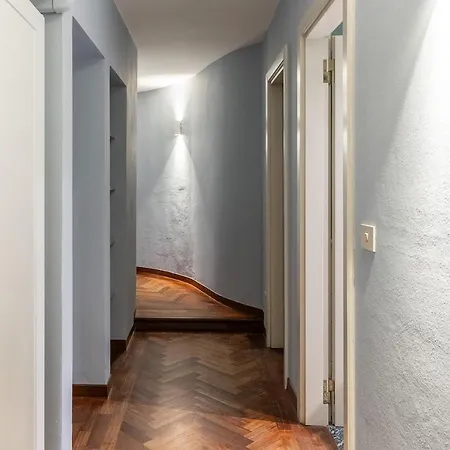 Petroni 38 By District 아파트 *