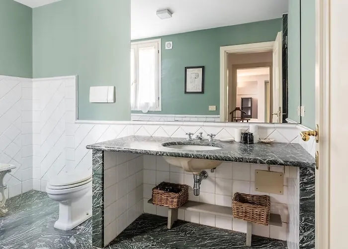 Petroni 38 By District