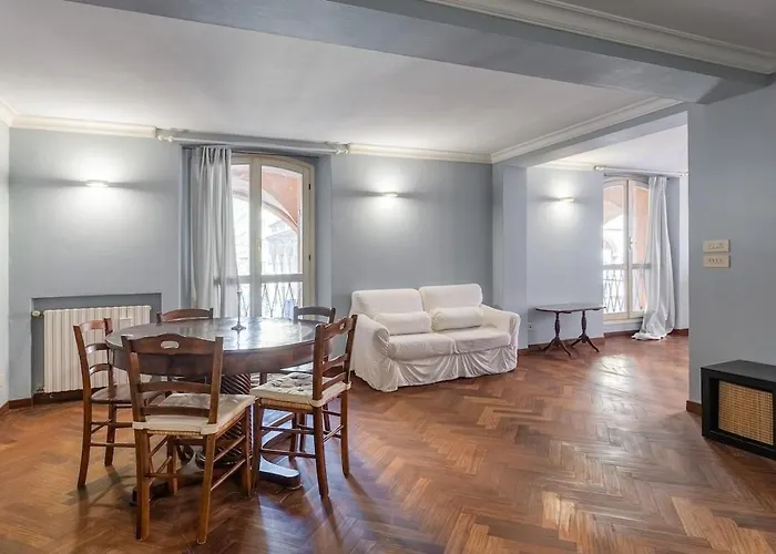 Apartament Petroni 38 By District